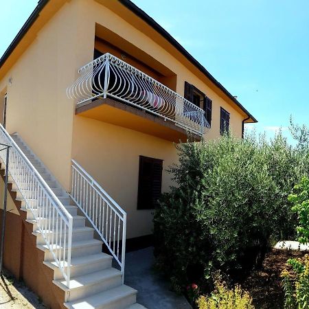 Apartments Nela Jelsa  Εξωτερικό φωτογραφία