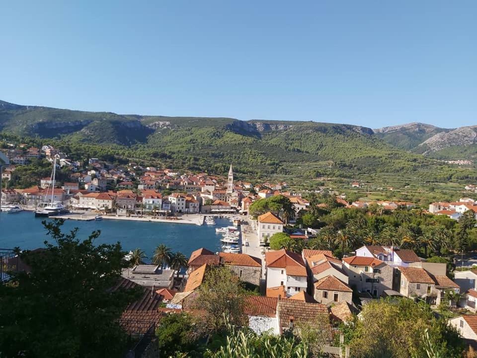 Apartments Nela Jelsa  Εξωτερικό φωτογραφία